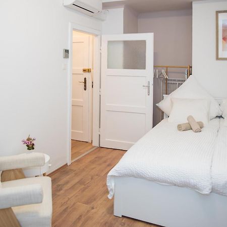 Cozy City Apartments In Center K28 Wina Bagian luar foto